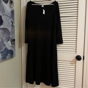 GAP NEW Black Midsleeve Dress